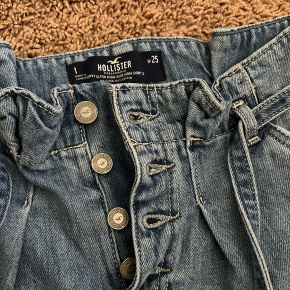 Hollister shorts with belt - Picture 4 of 5